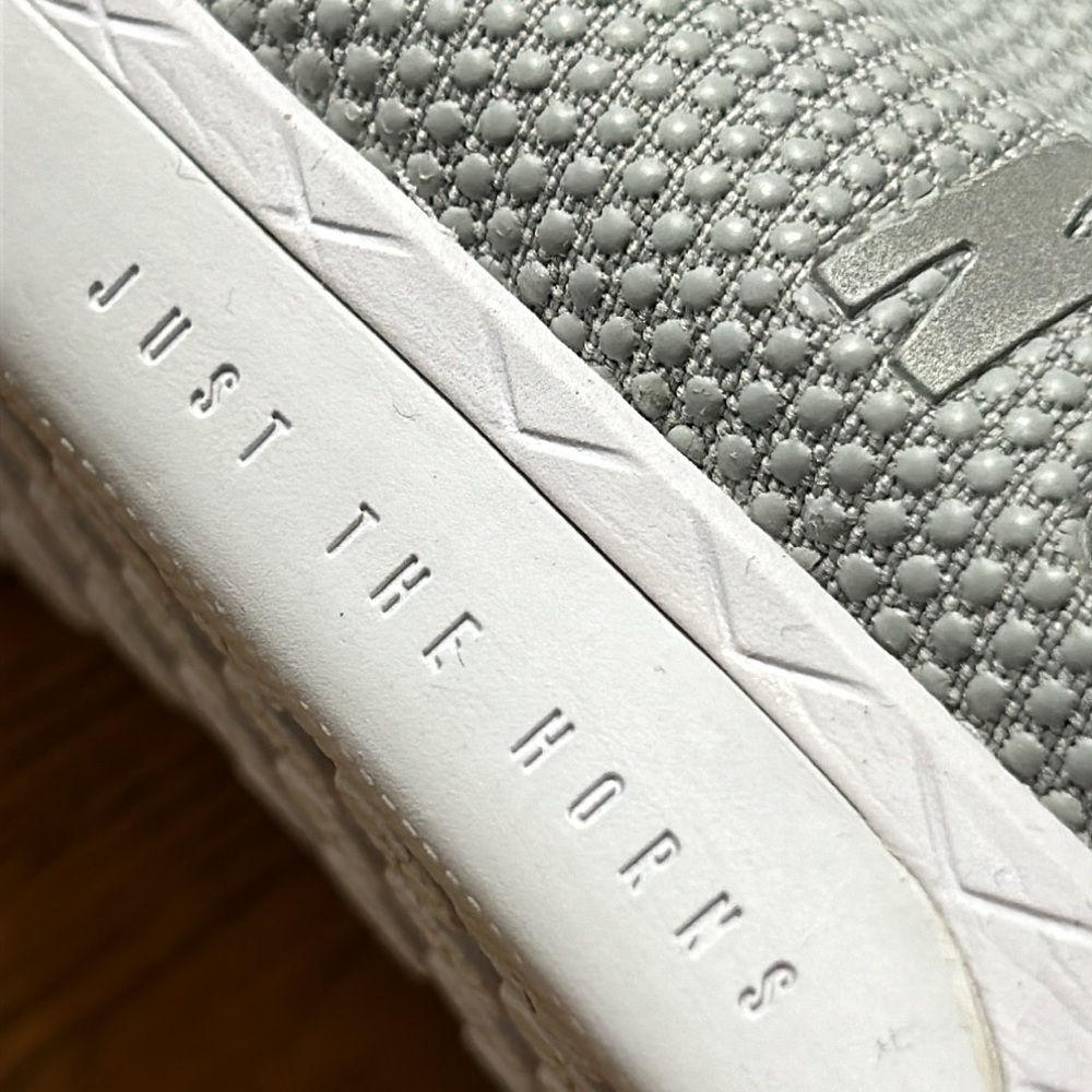 NOBULL Superfabric trainers. Unisex Men’s 8.5, Women’s 10. Gray, blue laces. - Picture 7 of 13